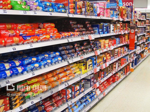 超市饼干货架的钢铁结构